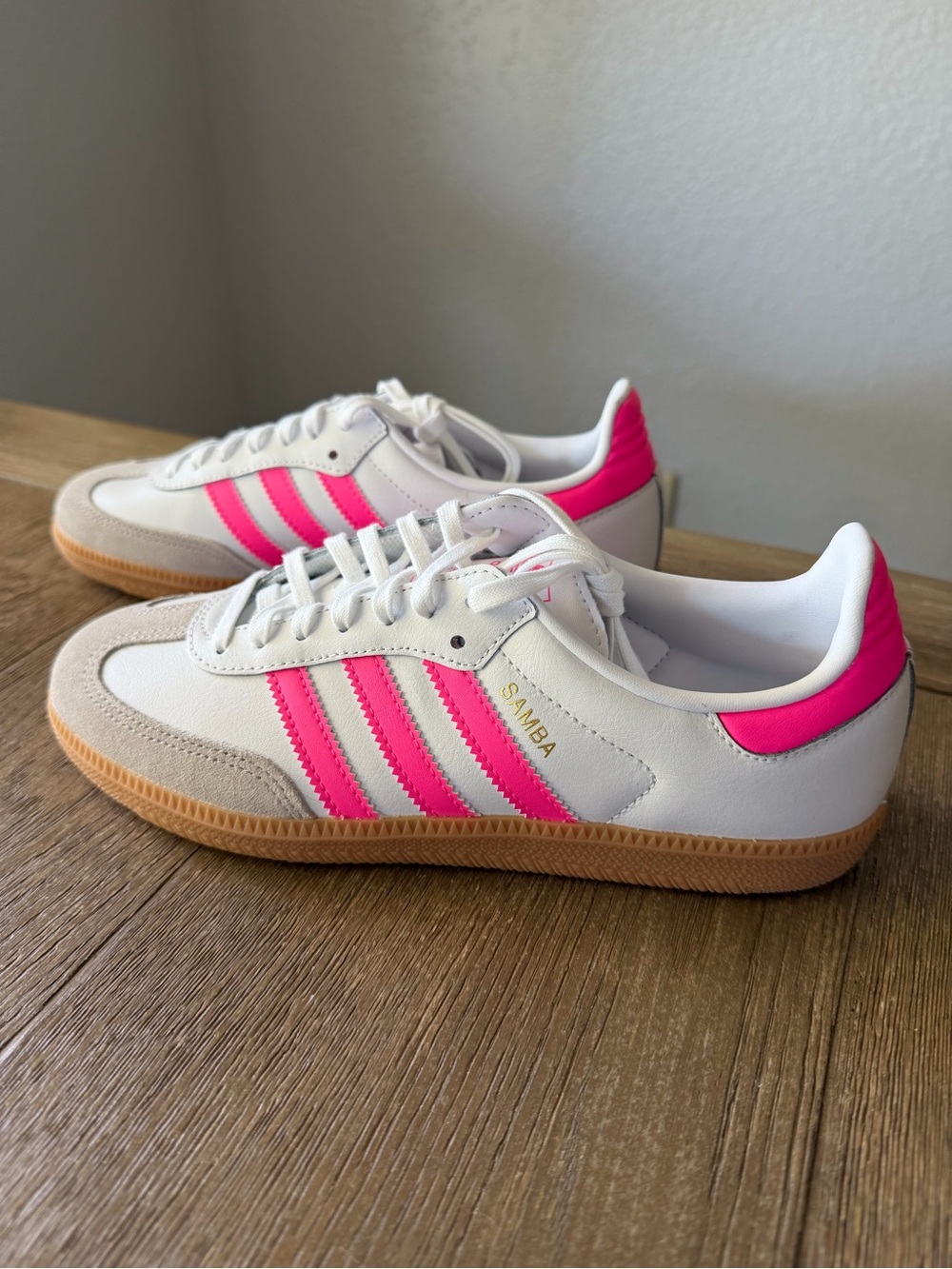 Adidas Samba OG Sneakers NEW, Women's 7.5 / Men’s 6.5, White Pink Gum Leather - Picture 2 of 7